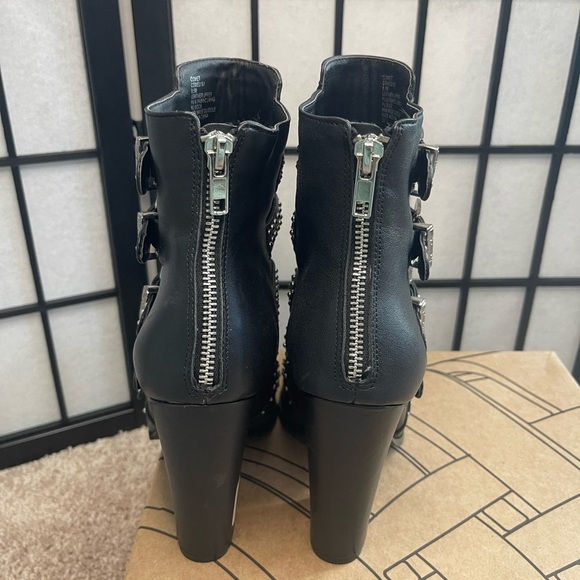 Steve Madden Comet Western Studded Heeled Black Boots 8.5 - Picture 4 of 7